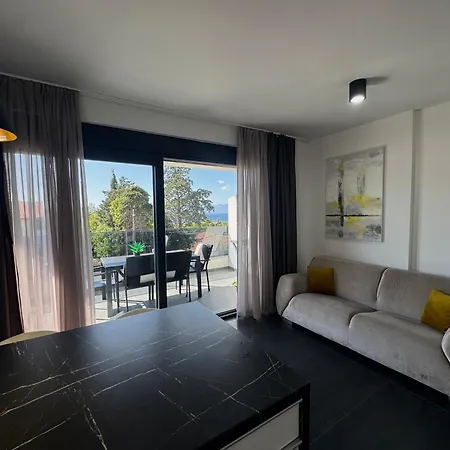 Golden Sunset 2 * Njivice