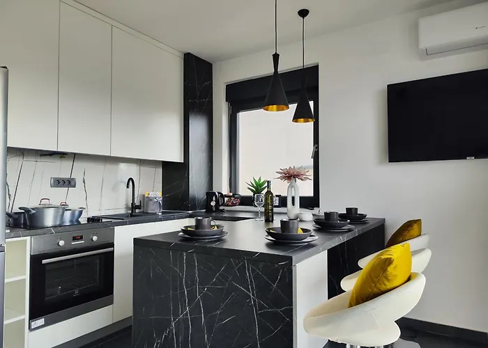 Golden Sunset 2 Njivice