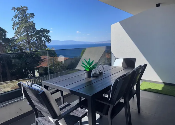 Apartment Golden Sunset 2 Njivice