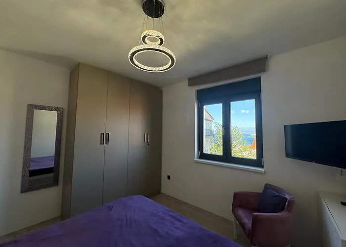 Golden Sunset 2 * Njivice