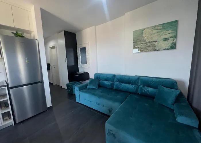 Golden Sunset 2 Apartment Njivice