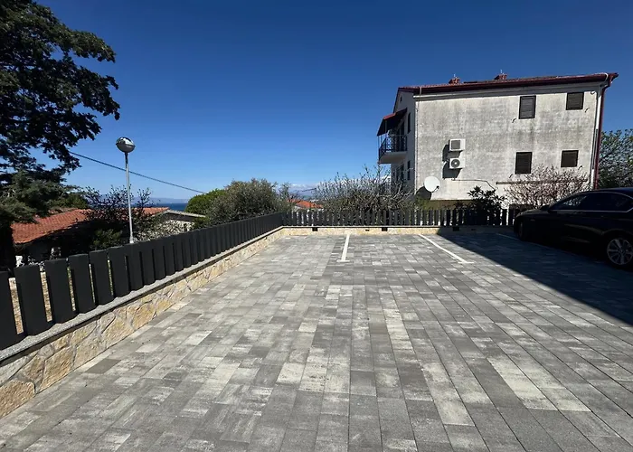 Golden Sunset 2 Njivice