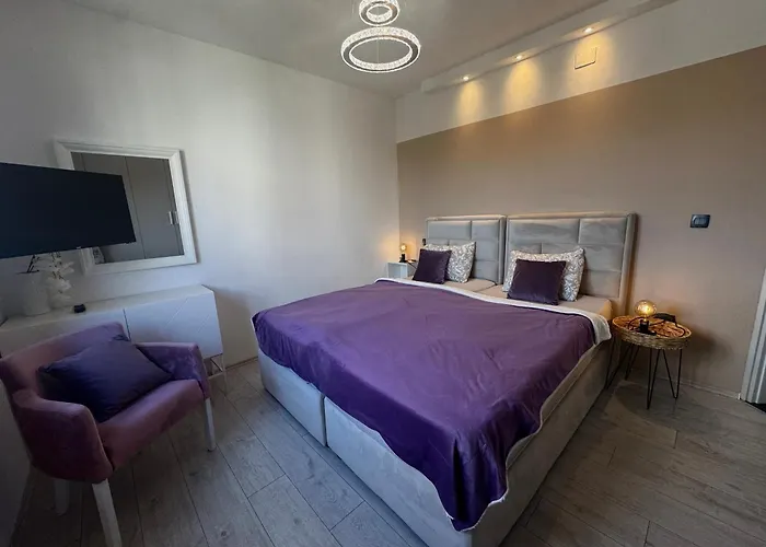 Golden Sunset 2 Apartment *